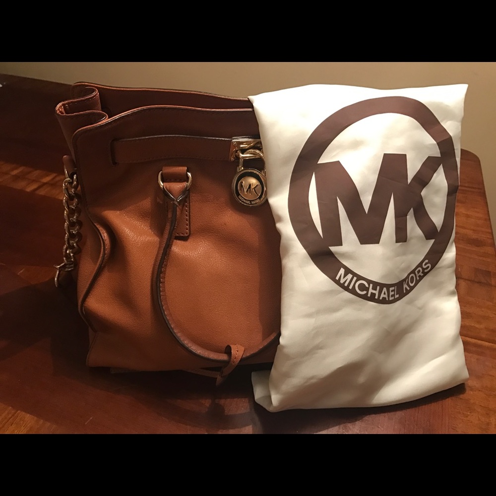 Micheal Kors Hamilton Leather Tote Color: Luggage